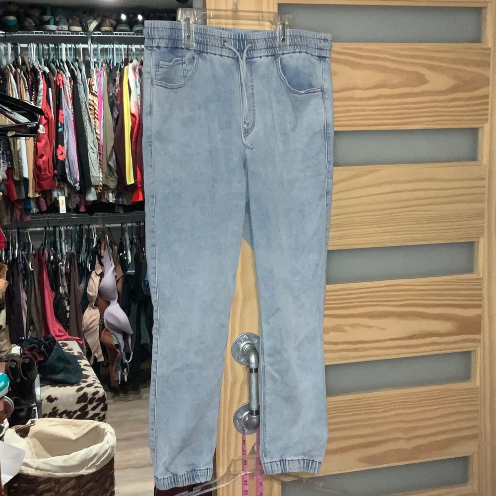 Jogger Light Blue Denim Jeans